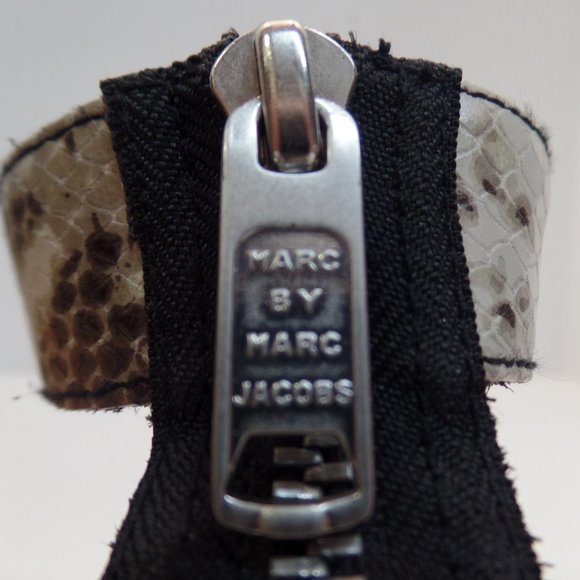 Marc Jacobs Sz 37.5 (7) Animal Print Zip Up Shoes - Picture 3 of 14